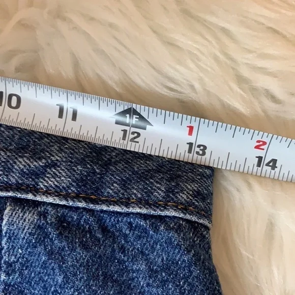 Vintage Chic mom / high rise denim jeans with pleat front & no back pockets - Picture 6 of 14